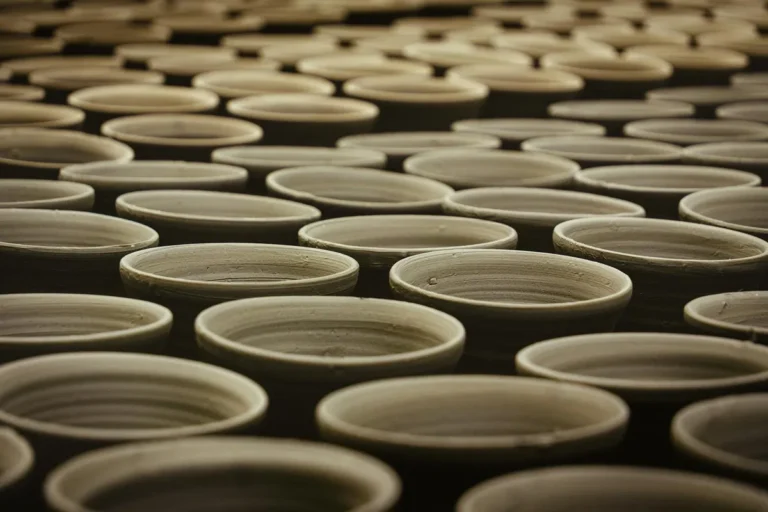 On Israeli Ceramics, and the Specific Voices of Contemporary Israeli Makers