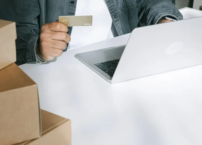 Ecommerce Shipping Tips for International Buyers