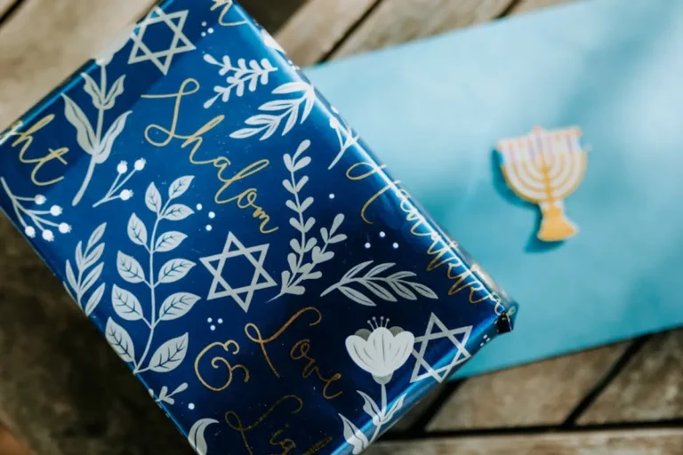 Hanukkah Gift Ideas Tips