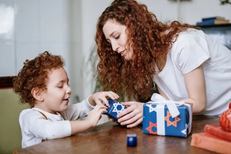 How Hanukkah Gift Ideas Works