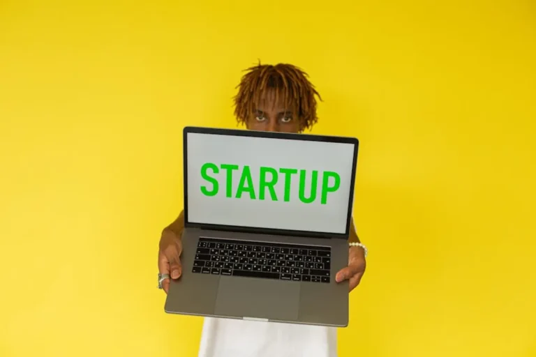 techgup.org Through a Fashion Ecommerce Lens: Trust, Style, and Search