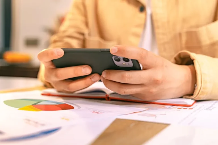 uitly: What to Check, Compare, and Explain